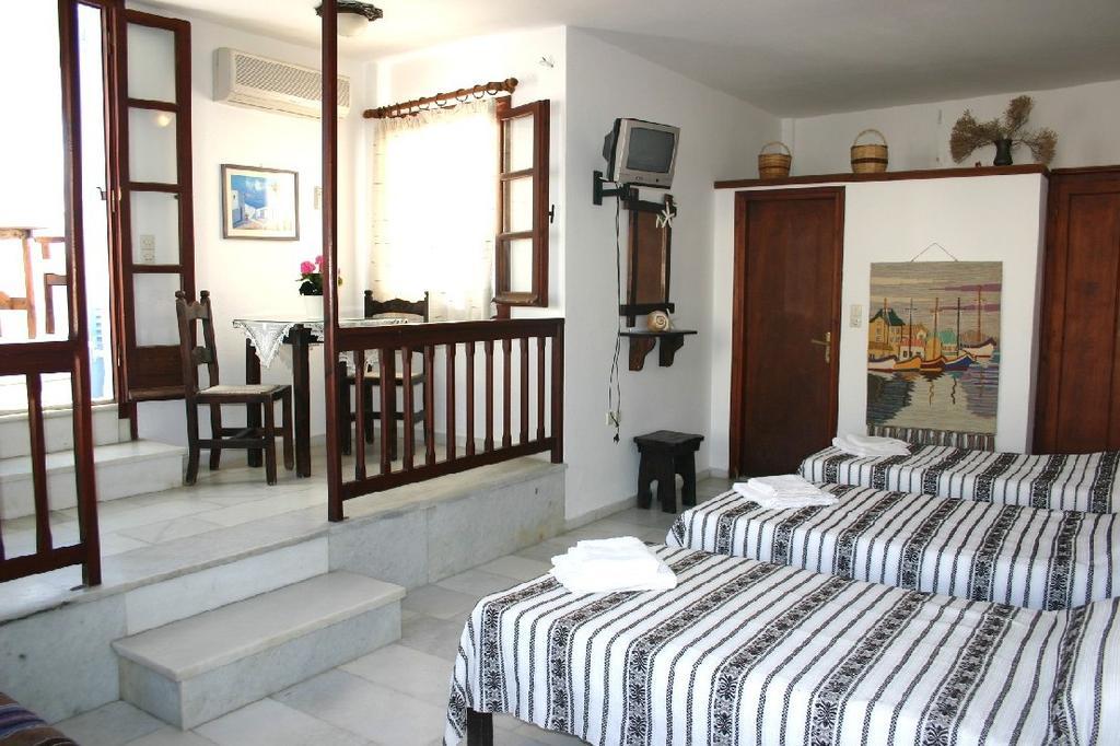 Sigma Studios On The Beach Naxos City Room photo